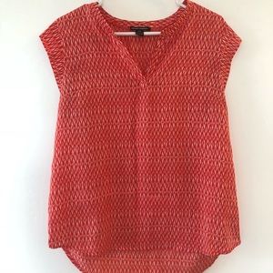 Women’s short sleeved blouse in coral and white